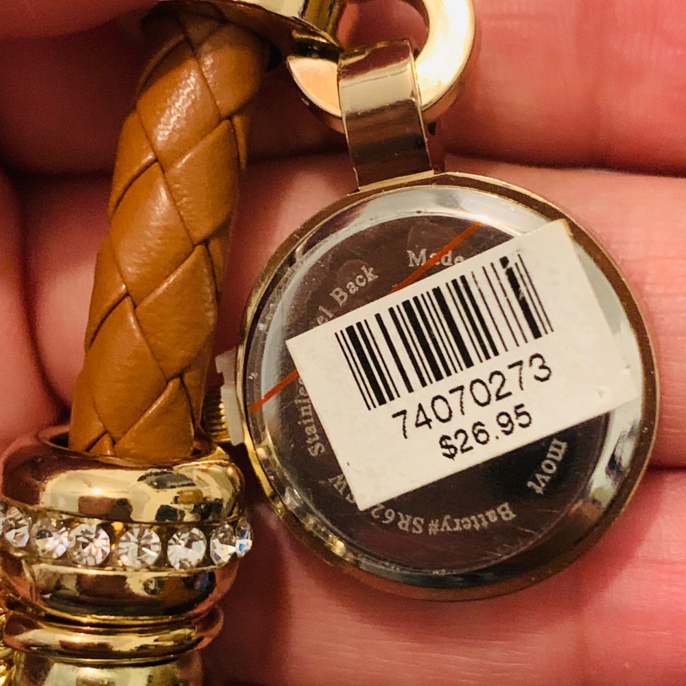 Watch - Picture 2 of 3